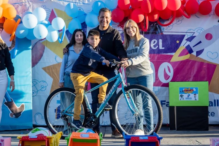 Pocito sigue celebrando el Mes del Niño con juegos, chocolate y muchos sorteos