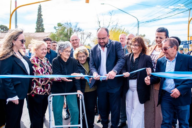 Rivadavia inauguró la repavimentación de calle Reconquista y suma su tercera obra en la semana aniversario