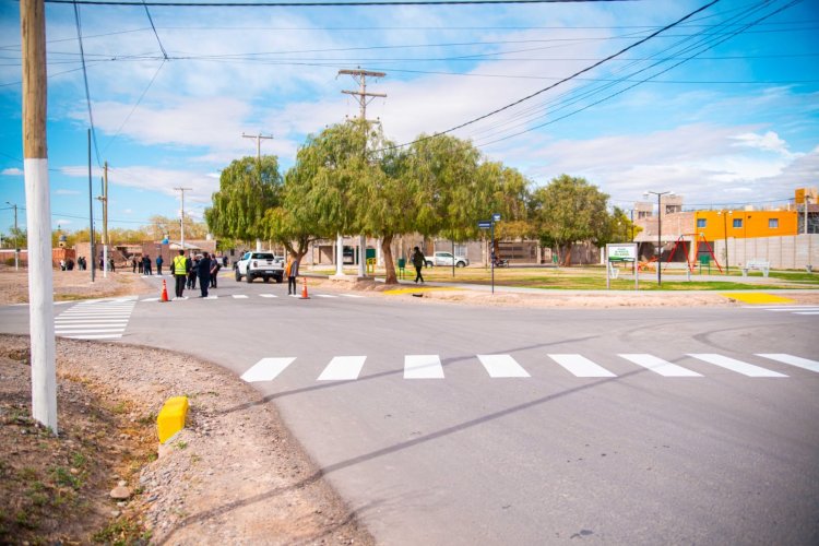 Rivadavia suma nuevas obras en el marco de su 118° aniversario: se inauguró el pavimento de Posta del Ángel y calle Salinas