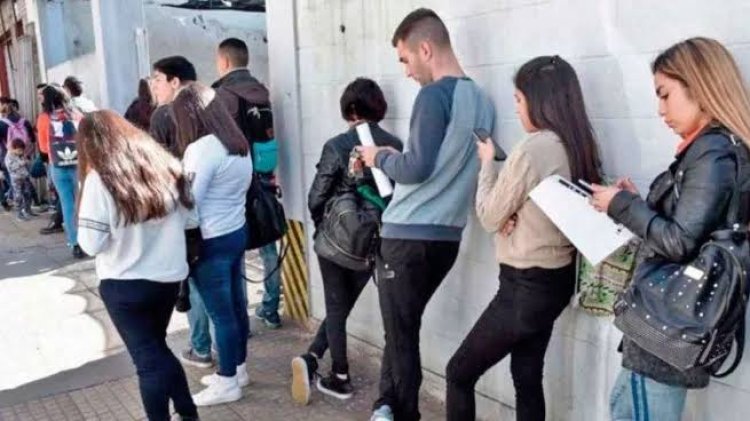 Solo el 14% de los jóvenes accede a un trabajo formal