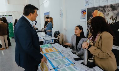 El intendente Matías Espejo visitó la Feria Educativa de la UNSJ en Jáchal