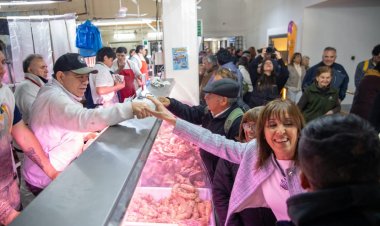 Celebraron  los 70 años de la Feria y Mercado de Abasto Municipal con emoción, arte y el rescate de su historia