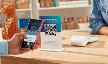 Los pagos con QR y transferencias crecen más del 60% en un año y desplazan al efectivo y las tarjetas