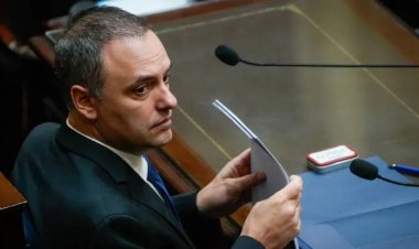 El origen de los fondos de Manuel Adorni, bajo la lupa: la fiscalía pide acceso a sus billeteras virtuales