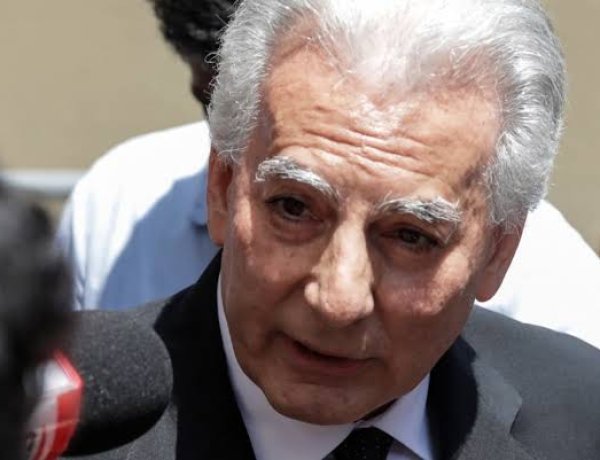 Perú: Fujimori propone a Álvaro Vargas Llosa como embajador en Estados Unidos