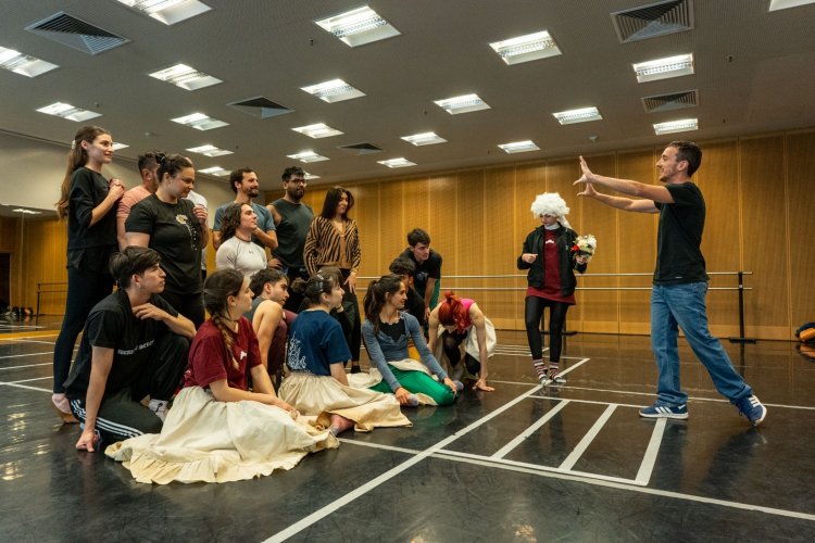Moliendo a Molière reúne talento sanjuanino en una gran producción del Bicentenario