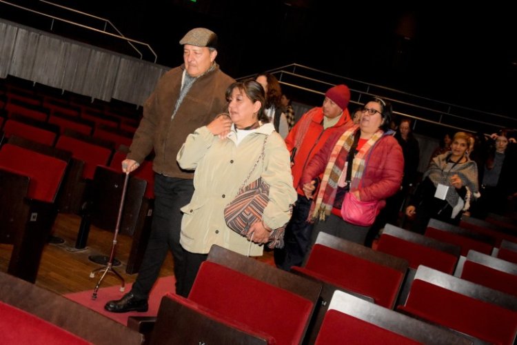 Moliendo a Molière transforma la escena en una experiencia teatral de inclusión