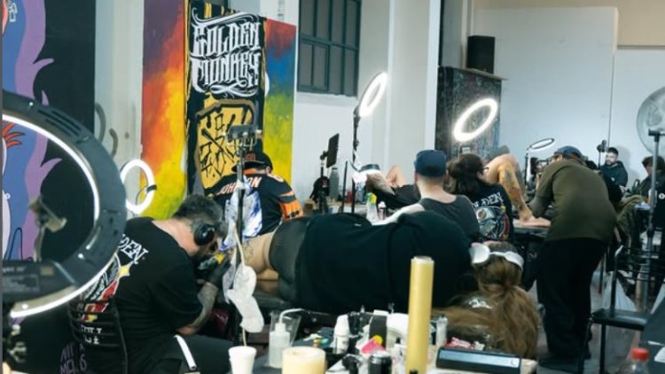 Tatuajes, música y arte en vivo en el Conte Grand