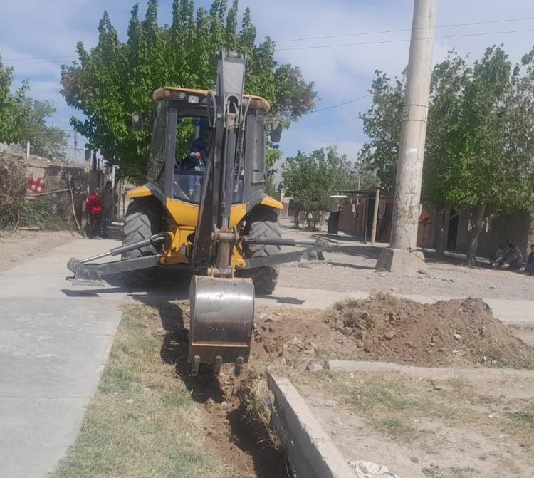 Rivadavia intensifica los trabajos preventivos y avanza con la limpieza de desagües en distintos sectores