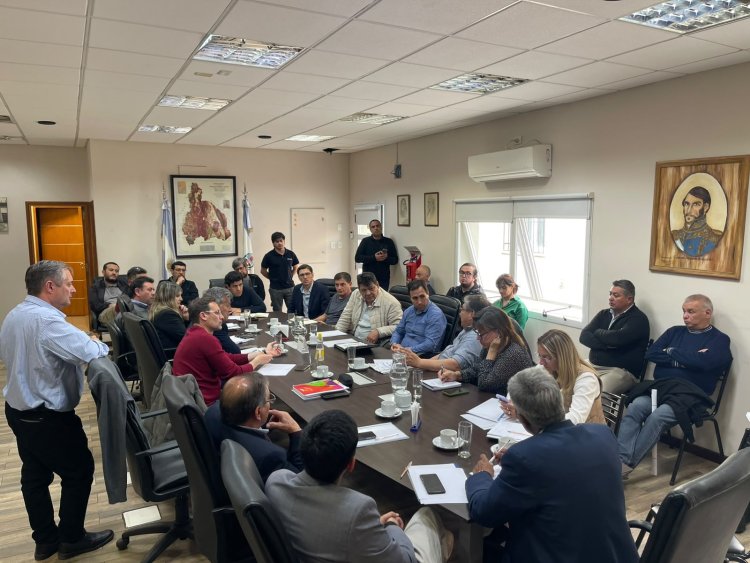 Provincia y municipios avanzan en acciones conjuntas para fortalecer la prevención ante emergencias
