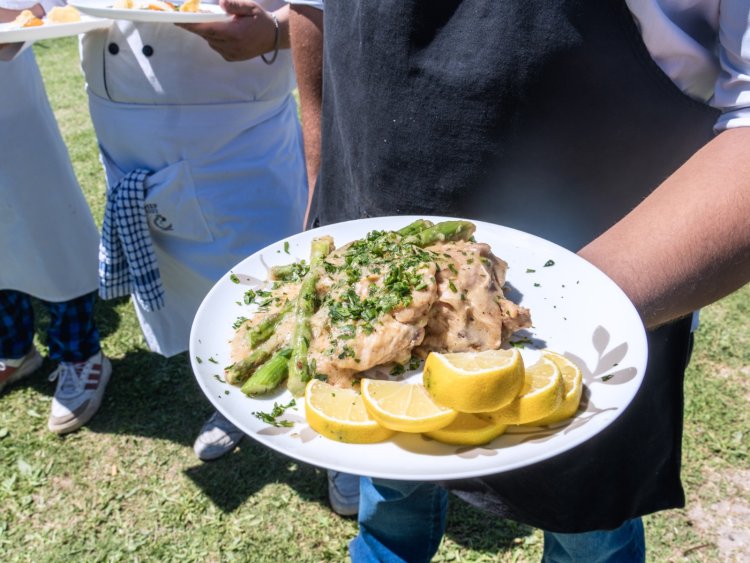 Se viene la Fiesta del Espárrago y el Alcaucil, con un risotto gigante, gastronomía, concursos y una gran propuesta artística