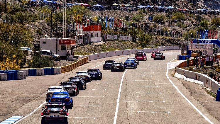 El Zonda vivirá una fiesta tuerca: vuelve el TC2000 con homenaje a Henry Martín, quien regresa a las pistas