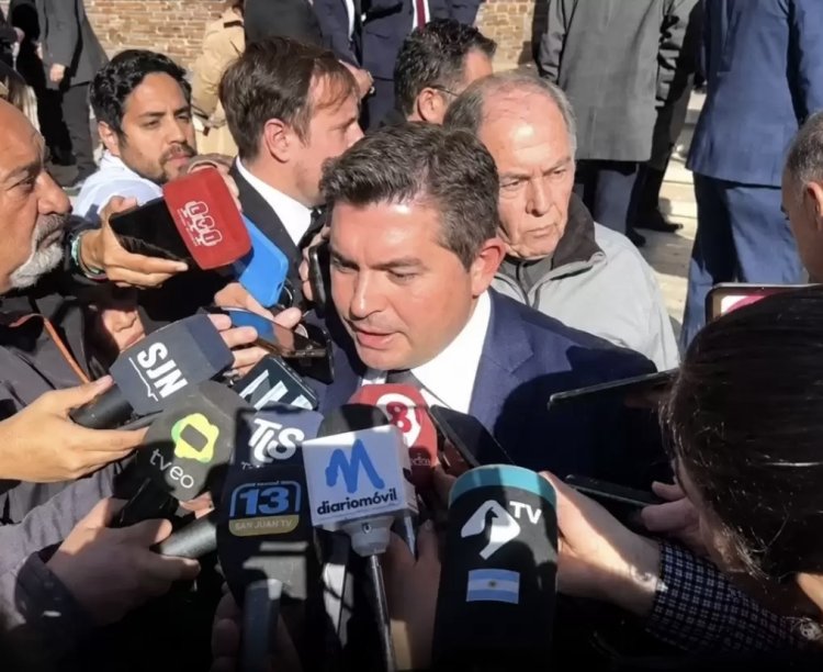 Orrego confirmó que viajará a París con Milei