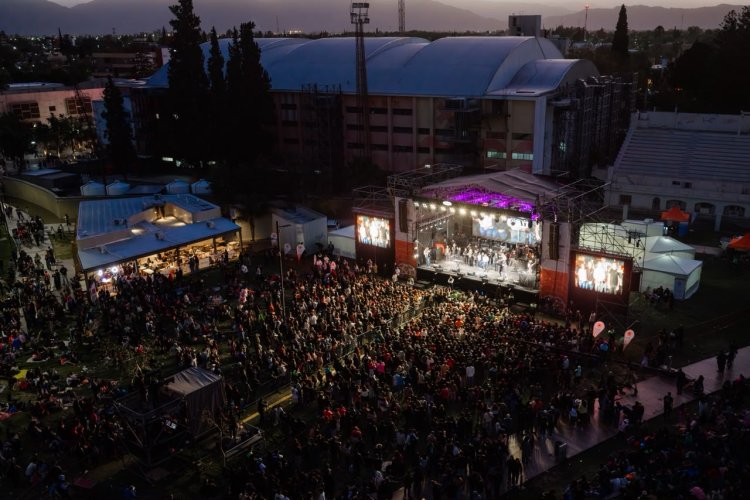 Más de 30.000 sanjuaninos celebraron la primavera en el Festi Joven del Parque de Mayo