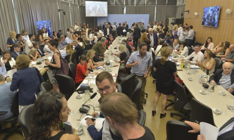 Morosidad: La Libertad Avanza consiguió el dictamen y la oposición prepara una alternativa