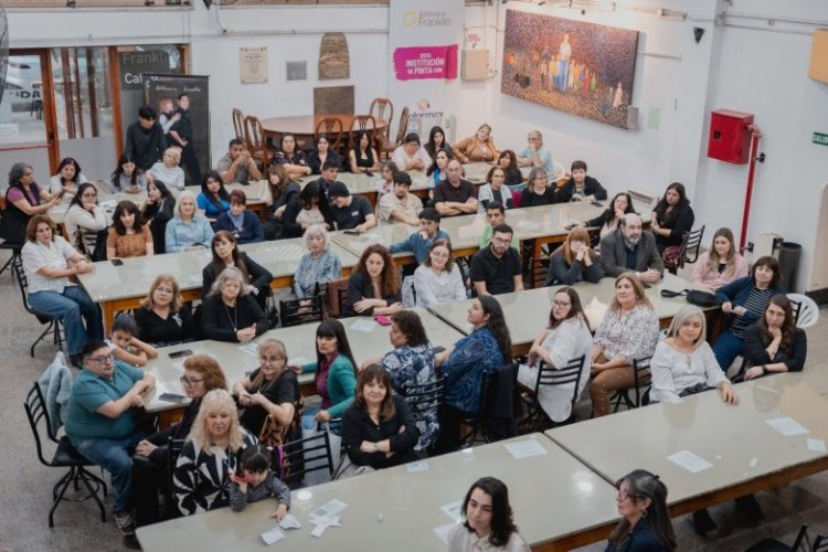 Las bibliotecas populares de San Juan se renuevan con obras de arte y libros