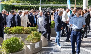 El Papa llegó al Hospital Policlínico Gemelli donde será operado