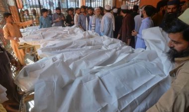 Horror en Pakistán: cayó el techo de una escuela y murieron 27 alumnos y un profesor