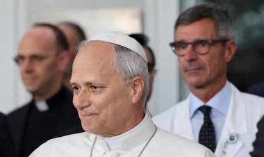 El cirujano de León XIV aseguró que no hay motivos médicos para suspender su gira por América Latina