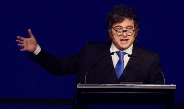Milei redobló la apuesta tras negar que la gente no llegue a fin de mes