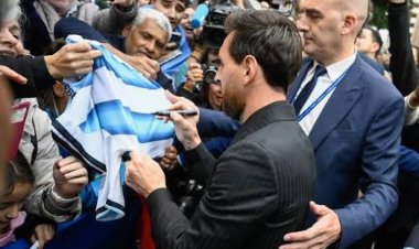 Furor por Messi: llegó a España para recibir el Premio Princesa de Asturias