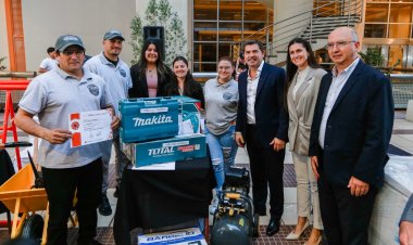 Apoyo a emprendedores: Orrego entregó insumos y certificados del programa ATP