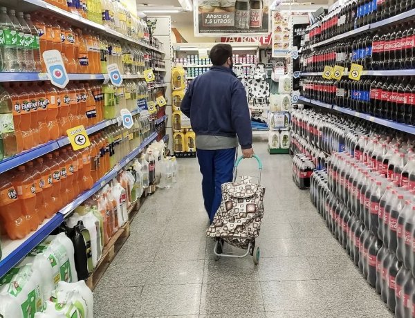 El paro de colectivos golpeó duramente al comercio sanjuanino: las ventas cayeron hasta un 70%