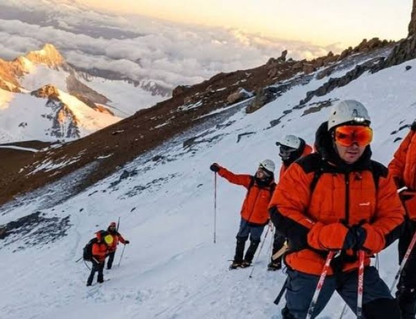 Aconcagua: prohíben las actividades deportivas de alto riesgo durante la temporada