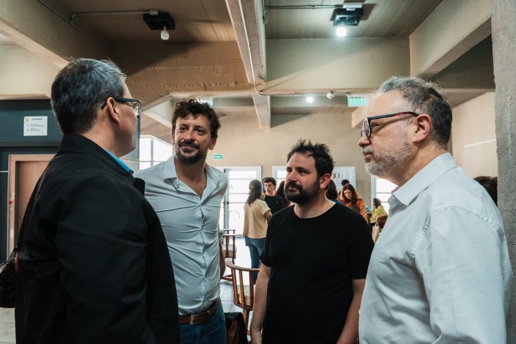 Rawson cerró la primera jornada de la Feria del Libro y prepara un sábado cargado de cultura y grandes shows
