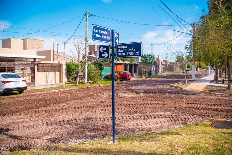 Rivadavia comenzó el pavimento del Loteo Rumbos con fondos municipales