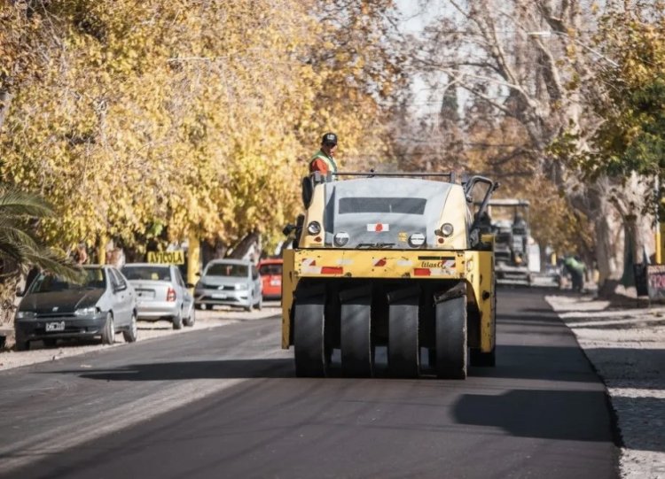 Avanza la repavimentación de avenida Alem