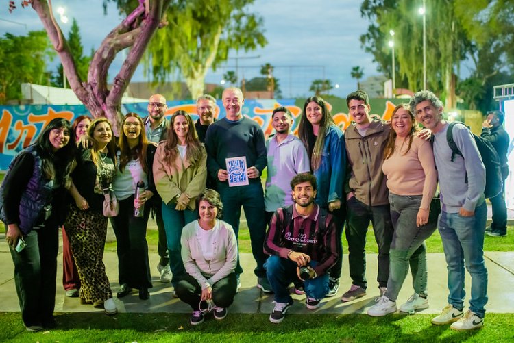 "Lo de Pérez", la feria que llenó de arte el Parque de Mayo