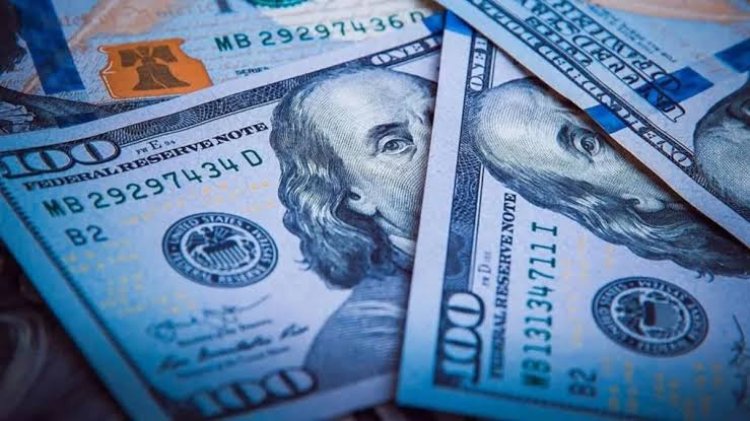 El dólar oficial anotó su tercera suba consecutiva