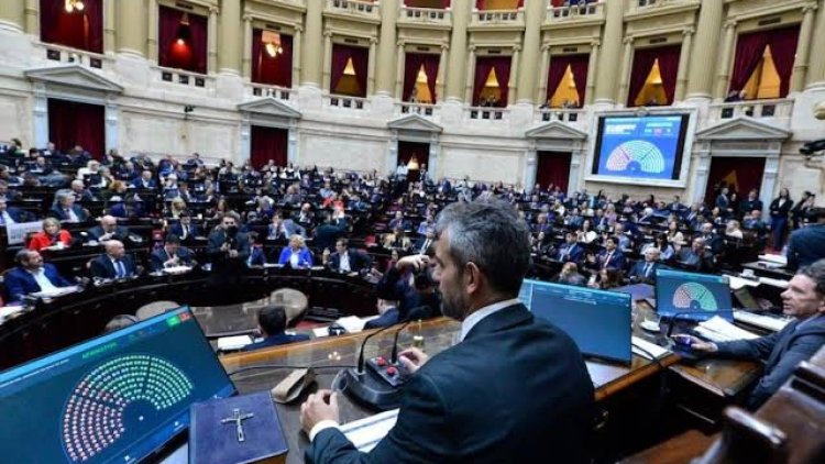 Presupuesto 2027: LLA acelera las negociaciones con los bloques dialoguistas para cerrar el dictamen