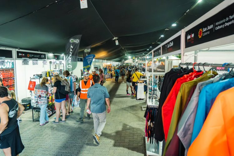 Expo IRONMAN fue inaugurada con stands y propuestas de interés para el público sanjuanino