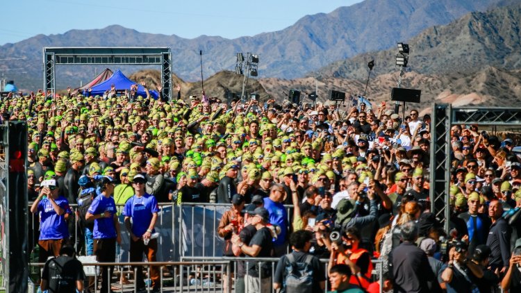 Gaetán Fetaud y Lucila Merlo ganaron el IRONMAN 51.50 – San Juan 2026