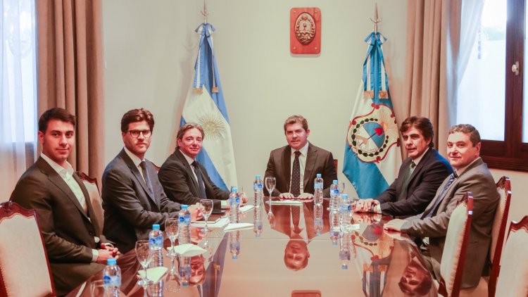 Orrego afianzó con el vicepresidente de CAF los avances para la autopista de la Ruta 40 Sur